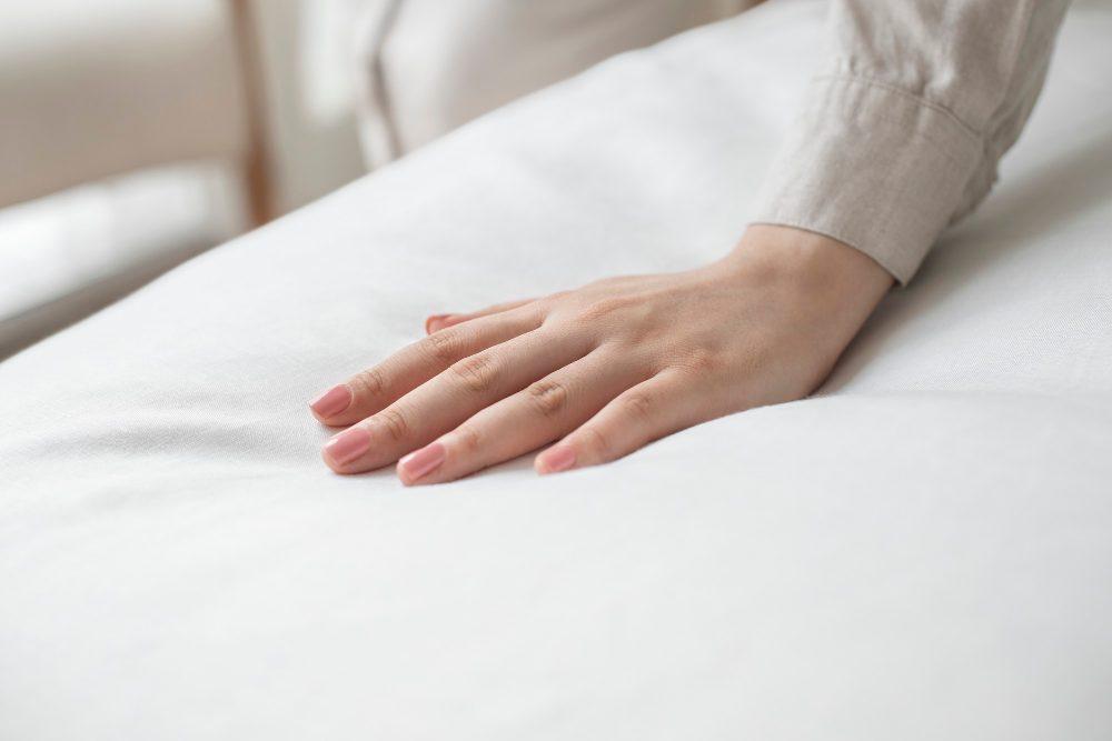 Comment choisir le meilleur surmatelas pour un matelas dur?